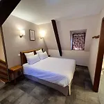 La Cour Du Bailli & 3*
