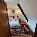 La Cour Du Bailli & Hotell 3*