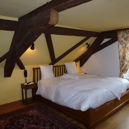 La Cour Du Bailli & 3*