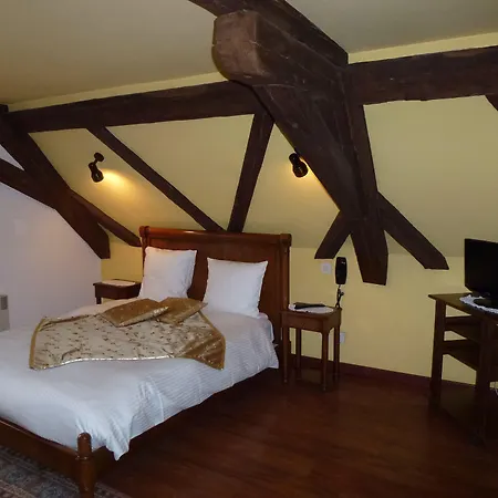 La Cour Du Bailli & Hotel