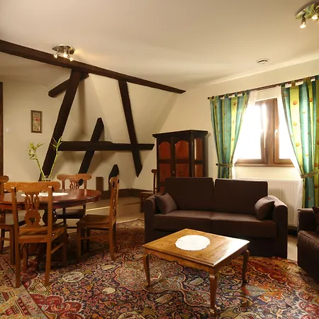 La Cour Du Bailli & Hotel