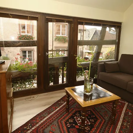 Szálloda La Cour Du Bailli & 3*