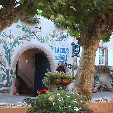 La Cour Du Bailli & 3*