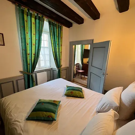 La Cour Du Bailli & 3*