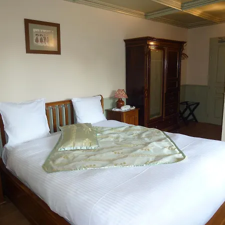 La Cour Du Bailli & Hotel Bergheim