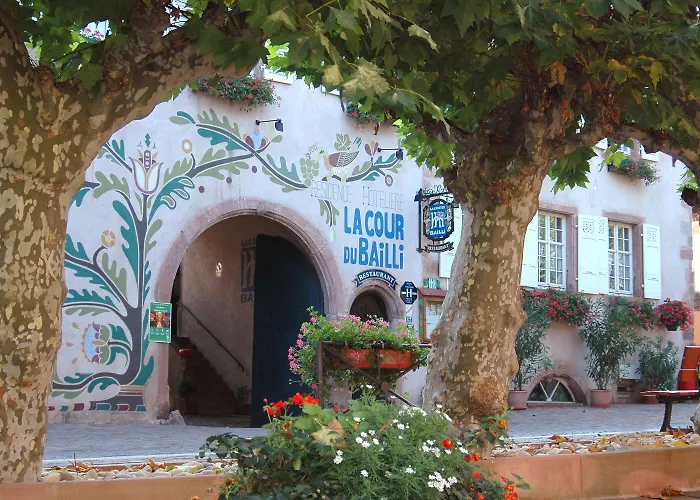 La Cour Du Bailli & 3*