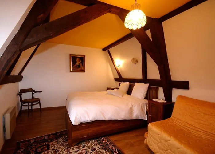 La Cour Du Bailli & Hotell 3*